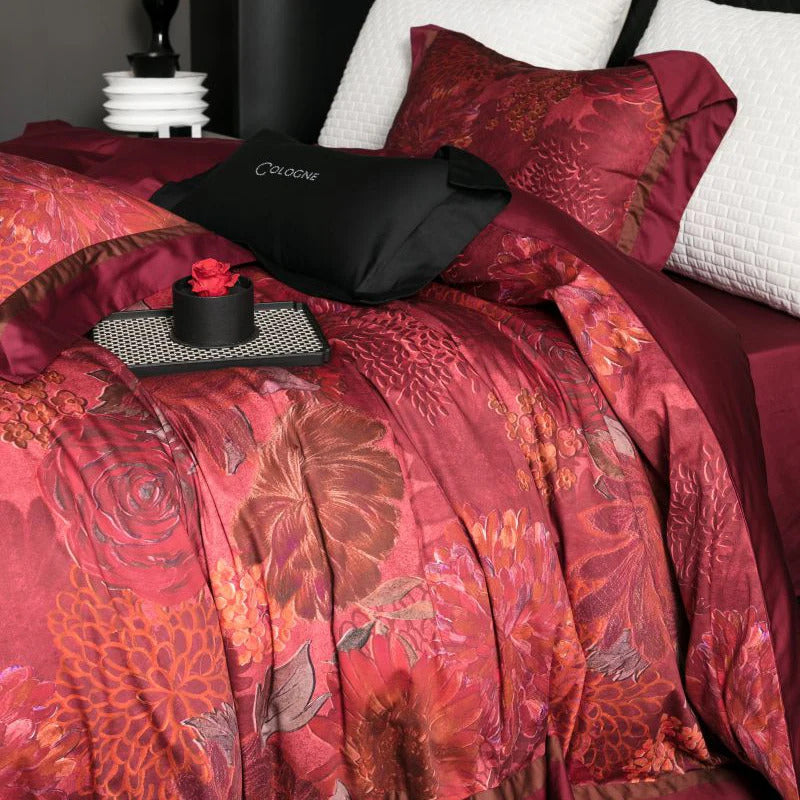 Image of 100% Egyptian cotton luxury bedding set with duvet cover and pillowcases