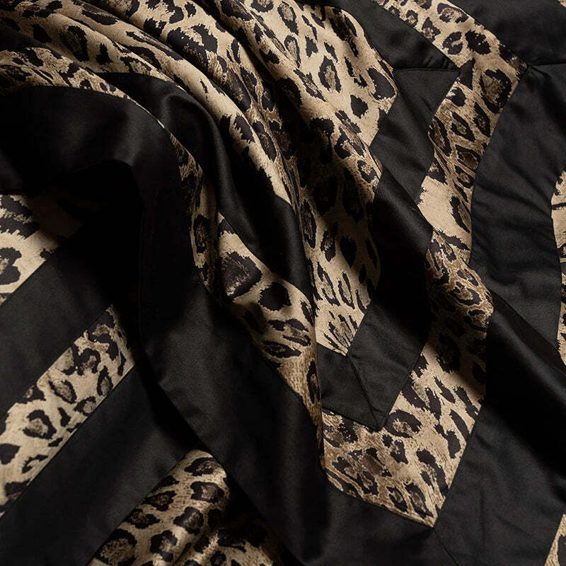 Image of 1000TC Egyptian cotton leopard print luxury bedding set with duvet cover and pillowcases