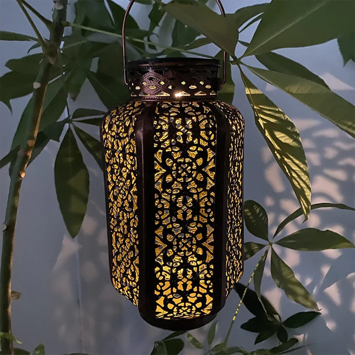 Solar Lantern for Outdoor Use, Hanging Solar Lanterns with Vintage Design