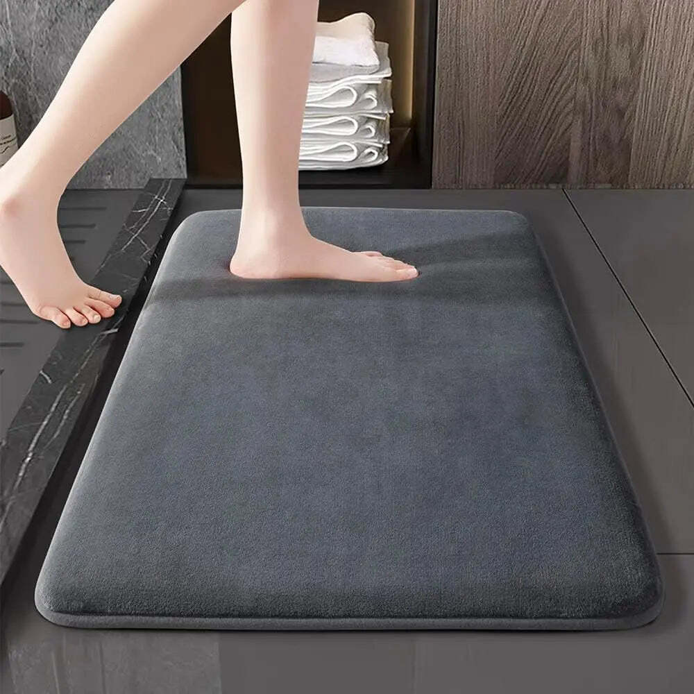 Image of Absorbent non-slip bathroom mat with memory foam and coral velvet design