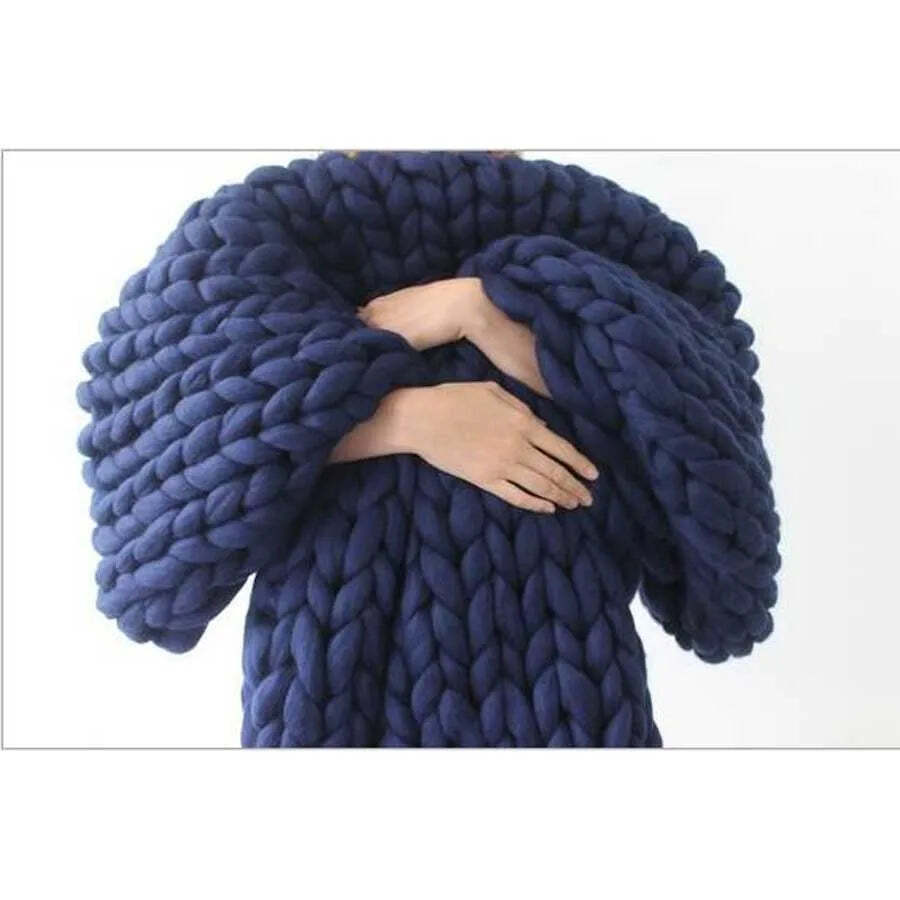 Image of Chunky merino wool blanket - thick knitted throw for winter warmth