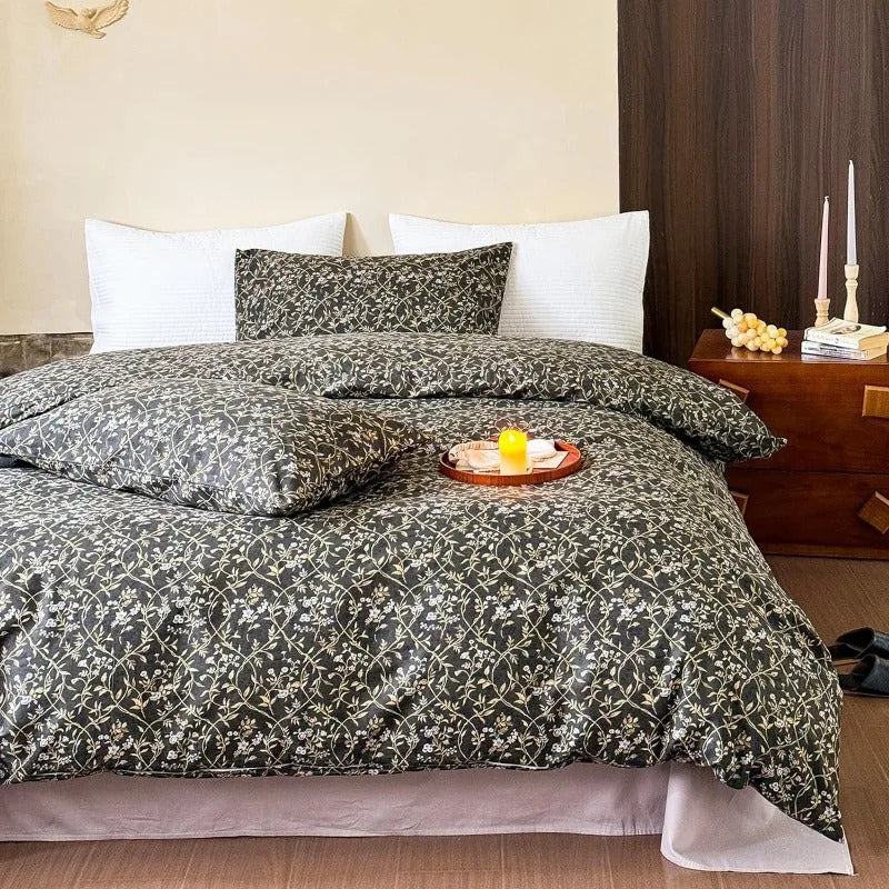 Image of Floral cotton duvet cover set with hidden zipper and pillowcases