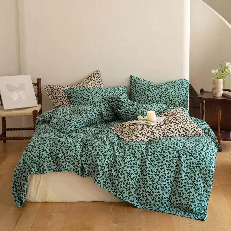 Image of Floral cotton duvet cover set with hidden zipper and pillowcases