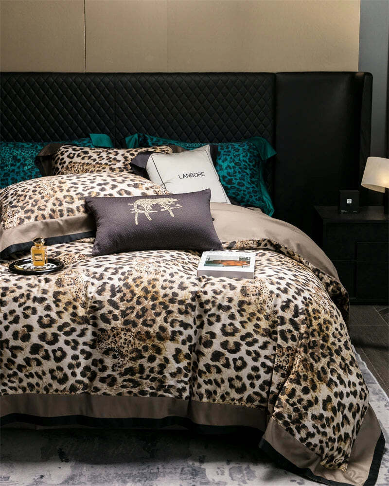 Image of Luxury Egyptian cotton leopard print bedding set with duvet cover, bed sheet, and pillowcases