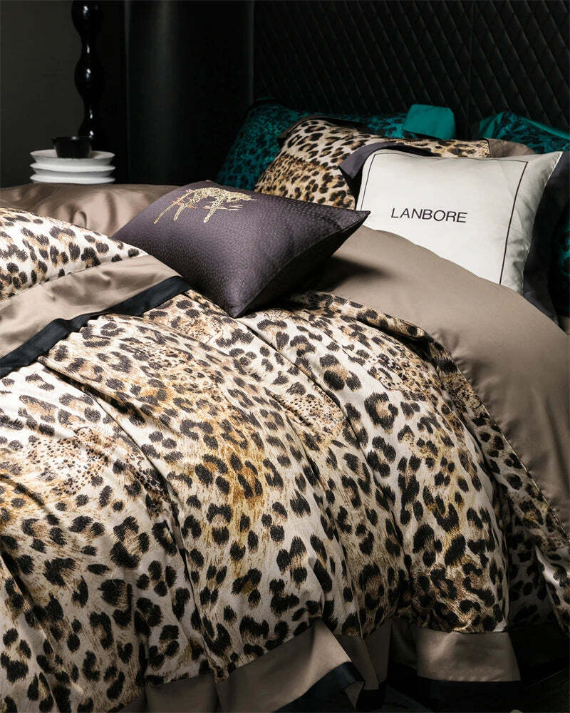 Image of Luxury Egyptian cotton leopard print bedding set with duvet cover, bed sheet, and pillowcases