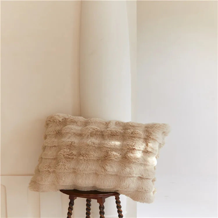 Image of Luxury faux fur throw blanket for cozy home decor