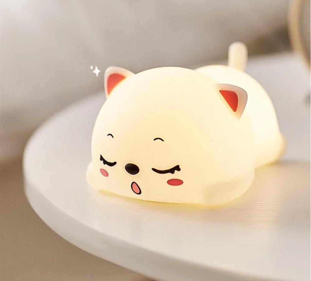 Lovely cat USB rechargeable silicone LED night light with remote for kids and babies