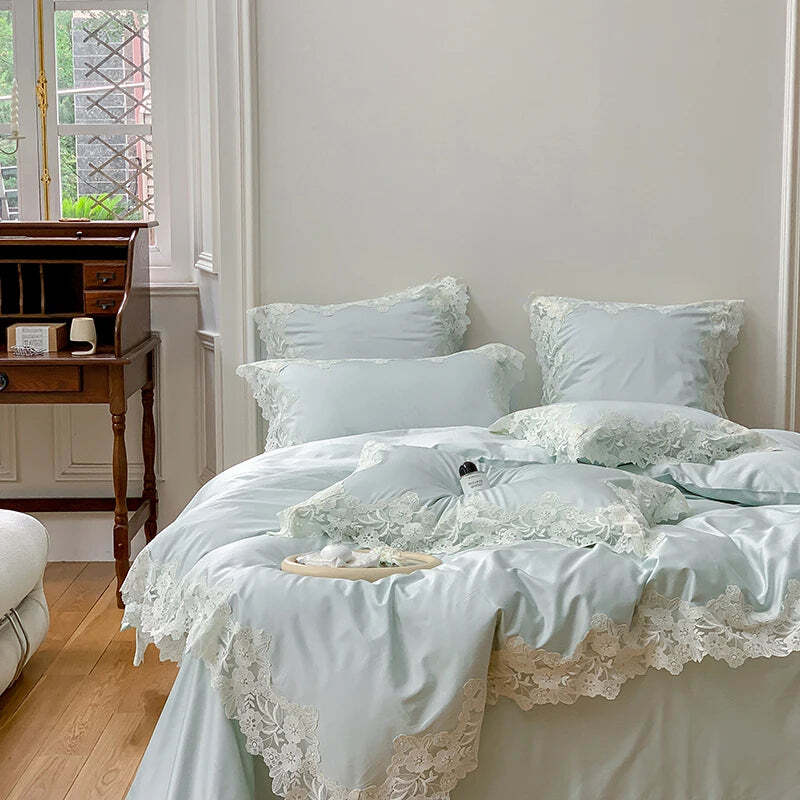 Image of Romantic French floral lace bedding set made from 1000TC Egyptian cotton