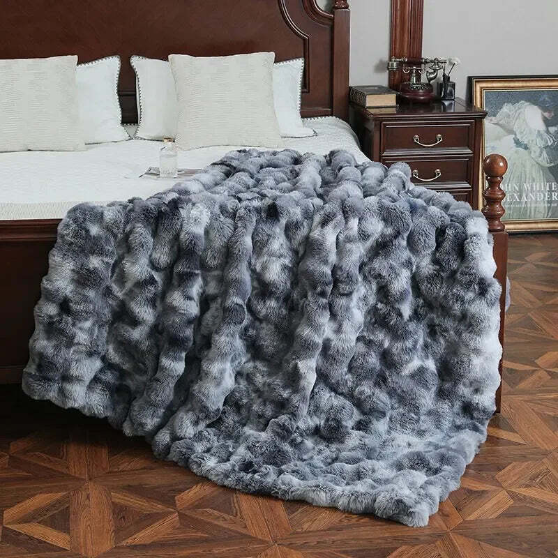 Image of Thickened warm tie-dye blanket in plush bubble velvet for autumn and winter