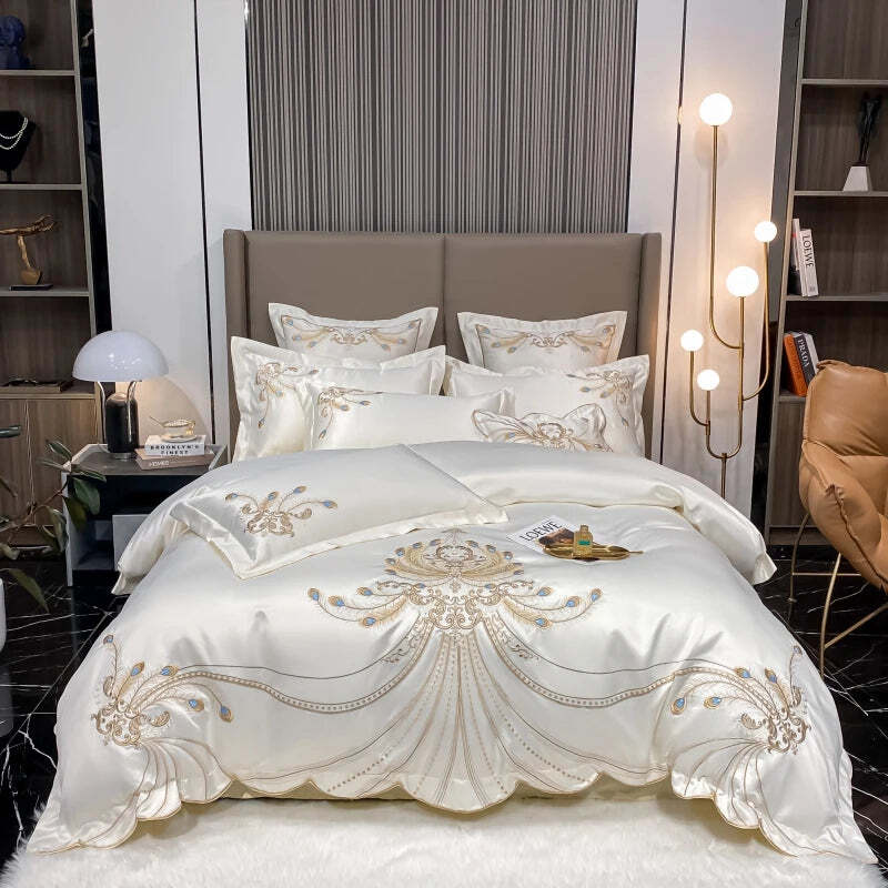 Luxury gold feather embroidery Egyptian cotton bedding set with duvet cover and pillowcases