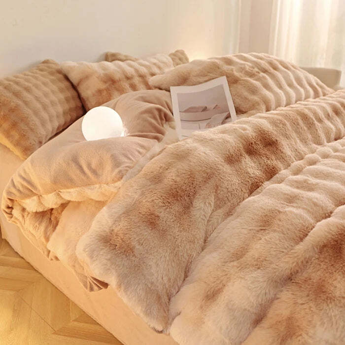 Thickened rabbit plush four-piece bedding set